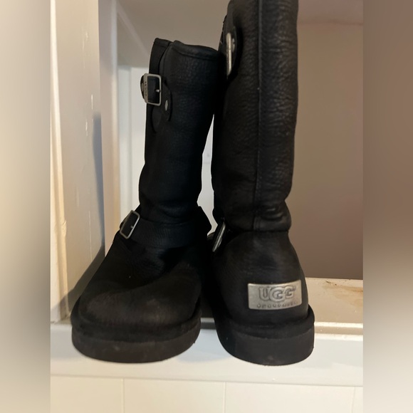 FUR LINED BLACK UGGS KENSINGTON TALL - Picture 3 of 3